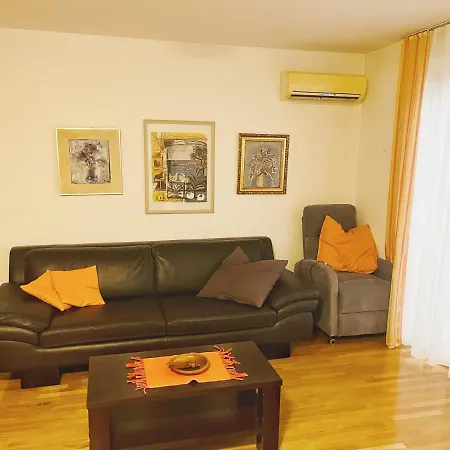 Orange شقة ليوبليانا